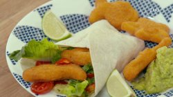 Μεσογειακά wrap με κροκέτες μπακαλιάρου | Ώρα για φαγητό με την Αργυρώ | 09/09/2021