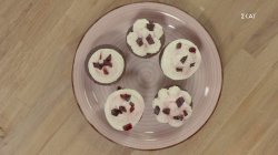 Red velvet pancakes με πατζάρι | Ώρα για φαγητό με την Αργυρώ | 25/11/2021