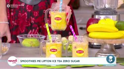 Ο Δημήτρης Σκαρμούτσος φτιάχνει smoothies με Lipton Ice Tea Zero Sugar