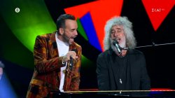 Γιάννης Γιοκαρίνης και Πάνος Μουζουράκης τραγουδούν μαζί και μας ξεσηκώνουν 