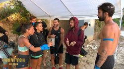 Οι Μπλε αποχωρούν ωρυόμενοι – Οι Κόκκινοι δεν τρώνε το έπαθλο  