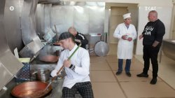 Δείτε πως φτιάχνουν στα Τρίκαλα τον διάσημο χαλβά Φαρσάλων