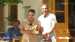 Δοκιμάζουμε το φημισμένο γαλακτομπούρεκο της Τήνου 