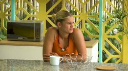 Δεν πήρε καλά την ήττα της η Μαίρη από την αδερφή της