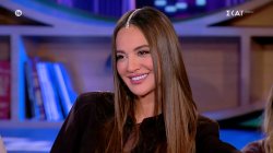 Ρία Ελληνίδου: «Ο άνδρας θέλω να αγαπάει τη λαϊκή μουσική και τα ψητά – Ξενερώνω με τους πρόστυχους» 