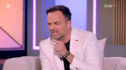 Ο Γιώργος Λιανός μοιράζεται μία σπαρταριστή ιστορία από όταν τραγουδούσε σε νυχτερινό μαγαζί των Τρικάλων 