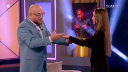 Η Ρία Ελληνίδου, με άγνοια κινδύνου, ήρθε «Στην Αγκαλιά του Φάνη» - Πως η μουσική την συνοδεύει από παιδί 