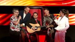 Οι coaches μας αποχαιρετούν τραγουδώντας