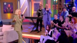 Η Μαριάντα Πιερίδη προκαλεί πανικό στο πλατό της εκπομπής!!