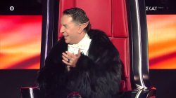 Ο Γιώργος Μαζωνάκης νικητής του αγωνιστικού μέρους του αποψινού εορταστικού The Voice of Greece