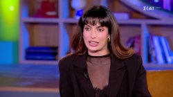 Στην Τόνια Σωτηροπούλου αρέσει η Τ. Σουίφτ και στα ταξίδια της να επισκέπτεται… νεκροταφεία 