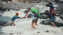 Περιπέτειες του Σ. Ιωαννίδη με τις βδέλλες και τα ποτάμια 