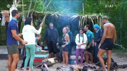 Η Ιωάννα έχει γενέθλια και σβήνει την ''τούρτα''