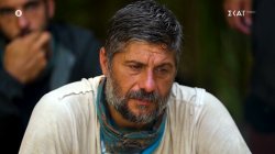 Επαρχιώτες: Πυρ ομαδόν από τους συμπαίκτες του κατά του Μιχάλη – Ο διχασμός φέρνει και χώρισμα προμηθειών 