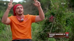 Benzy: Παίζω τον Μάνο σαν μαριονέτα – Μάνος: Το κάνει επίτηδες για να μου σπάσει τα νεύρα