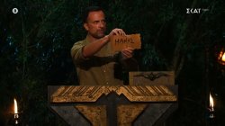 Τρεις υποψήφιους έβγαλε η κάλπη και οι Αθηναίοι δεν μπορούν να συγκρατήσουν τα γέλια τους