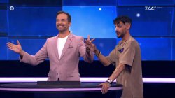 Ο Άγις αναδεικνύεται «βασιλιάς» του «The Floor» ή της... μπλόφας; 