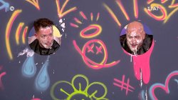 Φάνης και Fipster κάνουν ο ένας στον άλλο ερωτήσεις για celebrities και καταλήγουν με τούρτες στη μούρη 