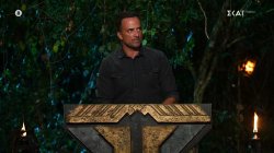 Ο Λιανός ανακοινώνει οτι το κοινό έσωσε τον Αλέξανδρο και τον Μάνο 