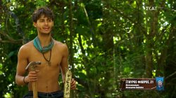 Ο Σταύρος θέλει να φτιάξει ένα τραπέζι στόχων που θα λειτουργεί και σαν το γραφείο του 