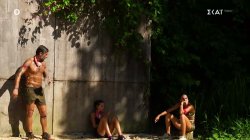  Έξαλλοι οι Αθηναίοι με την Μαντίσα που πήγε και κάθισε στους Μπλε : Να μην της μιλάτε καθόλου 