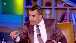 Στέφανος Κωνσταντινίδης: Τα πισώπλατα μαχαιρώματα και το θέμα του κεντρικού παρουσιαστή