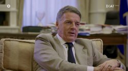 Μ. Ρέντσι: «Ρώτησα τη Μέρκελ αν είναι τελείως ανόητη και το συνεχίζει όλο αυτό»