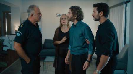 Μπλε Ώρες | Επεισόδιο 29