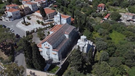 Όπου Υπάρχει Ελλάδα | Χίος (E)