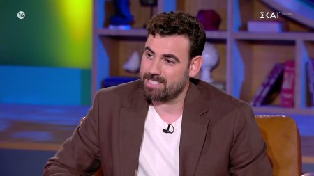 Νίκος Πολυδερόπουλος: Τα φιλιά στις τηλεοπτικές σειρές, η σημασία του 